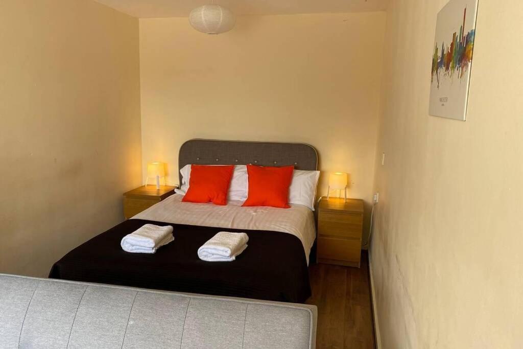 Apartament Conveniently Situated 1Bed Apt In Stretford Manchester Zewnętrze zdjęcie